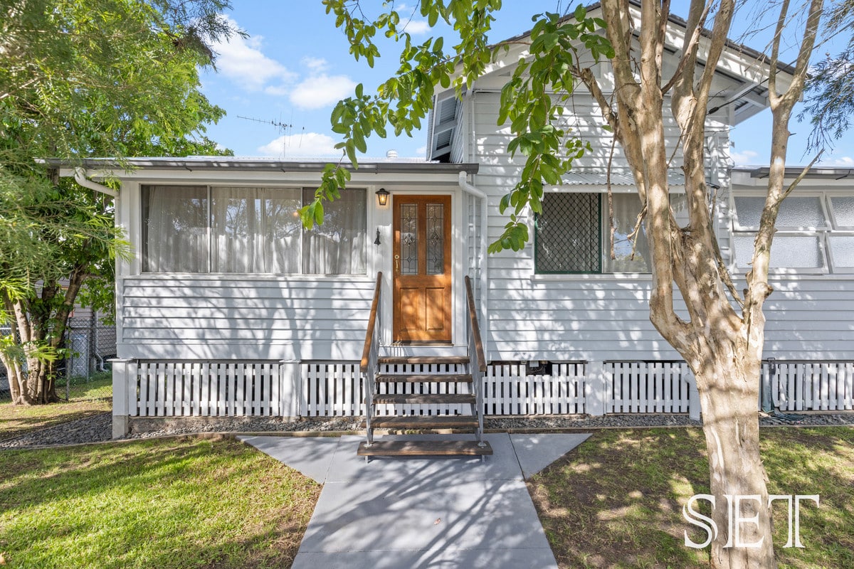 854 Oxley Road, Corinda QLD 4075