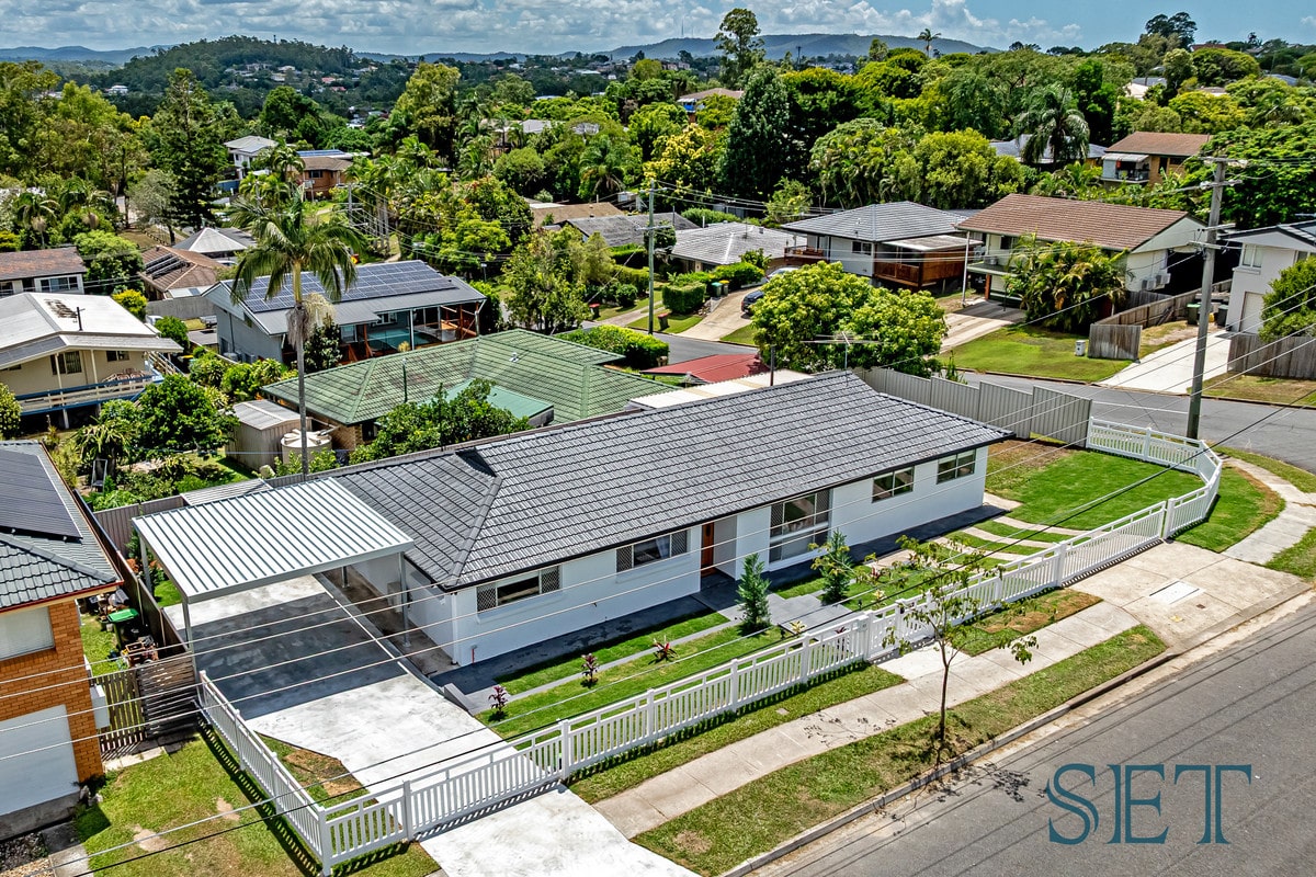 2 Guide Street, Jamboree Heights QLD 4074